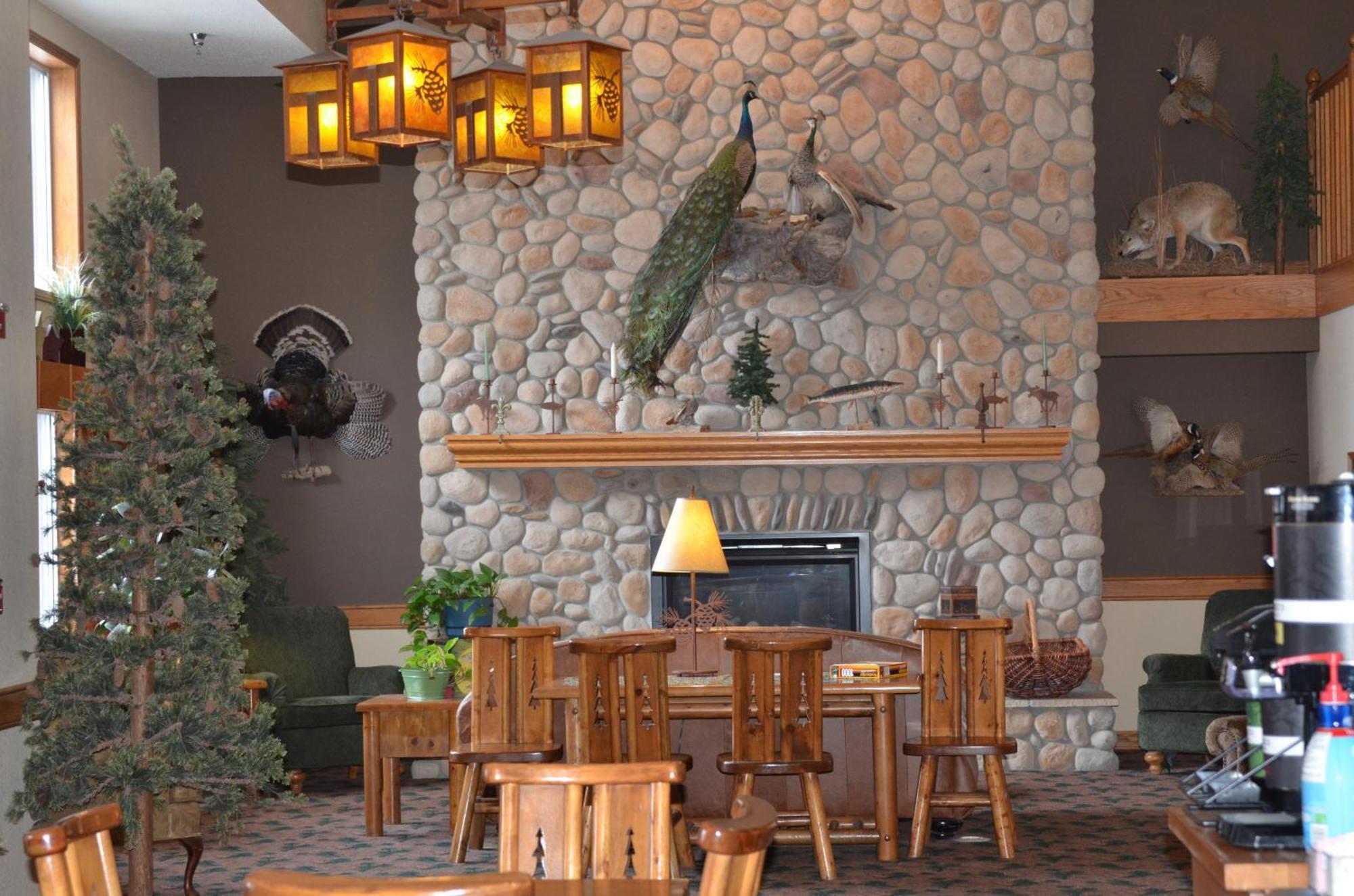 Boarders Inn And Suites By Cobblestone Hotels - Fayette 외부 사진